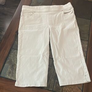 Gloria Vanderbilt Khaki All-Around Slimming Effect Avery Pullon Skimmer- 14